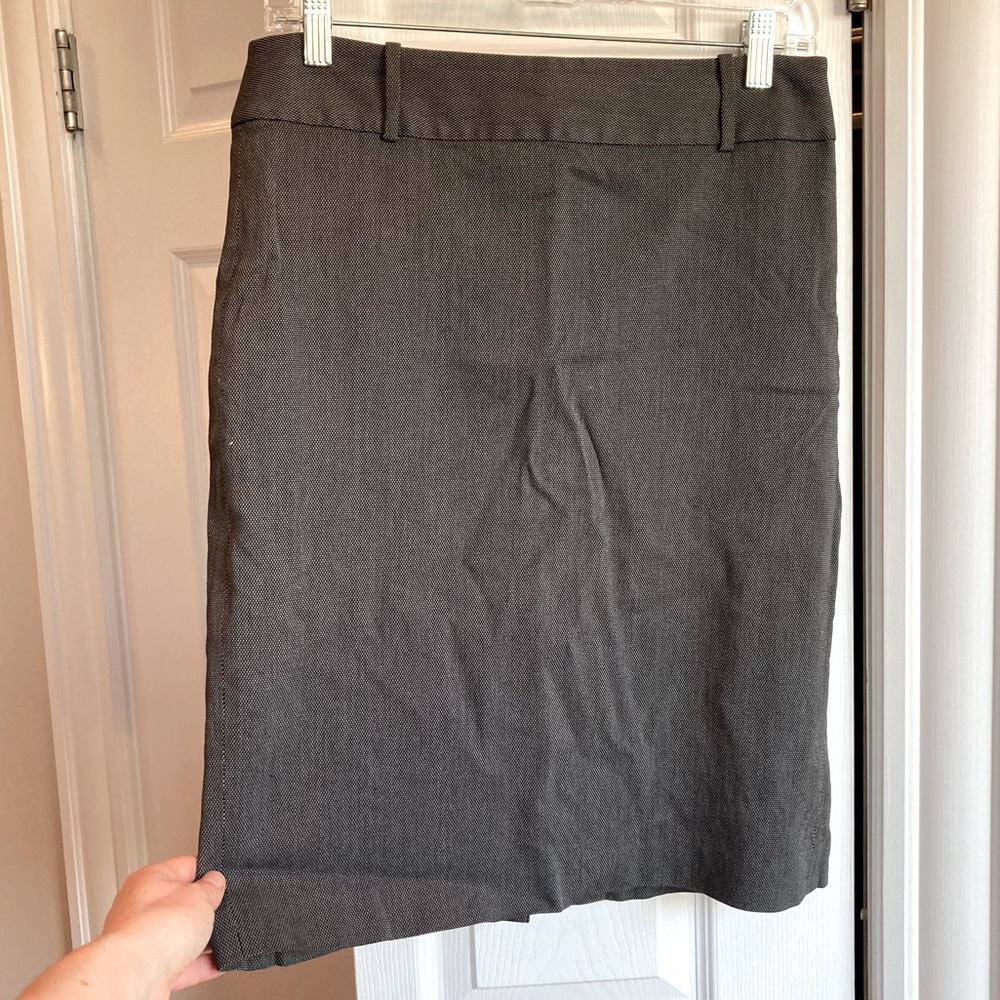 Ann Taylor gray pencil skirt Italian fabric